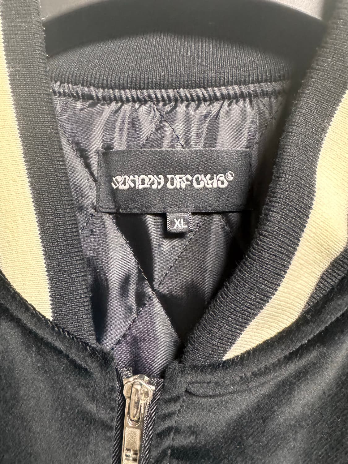 선데이 오프 클럽 벨벳 자수 자켓 상품이미지4