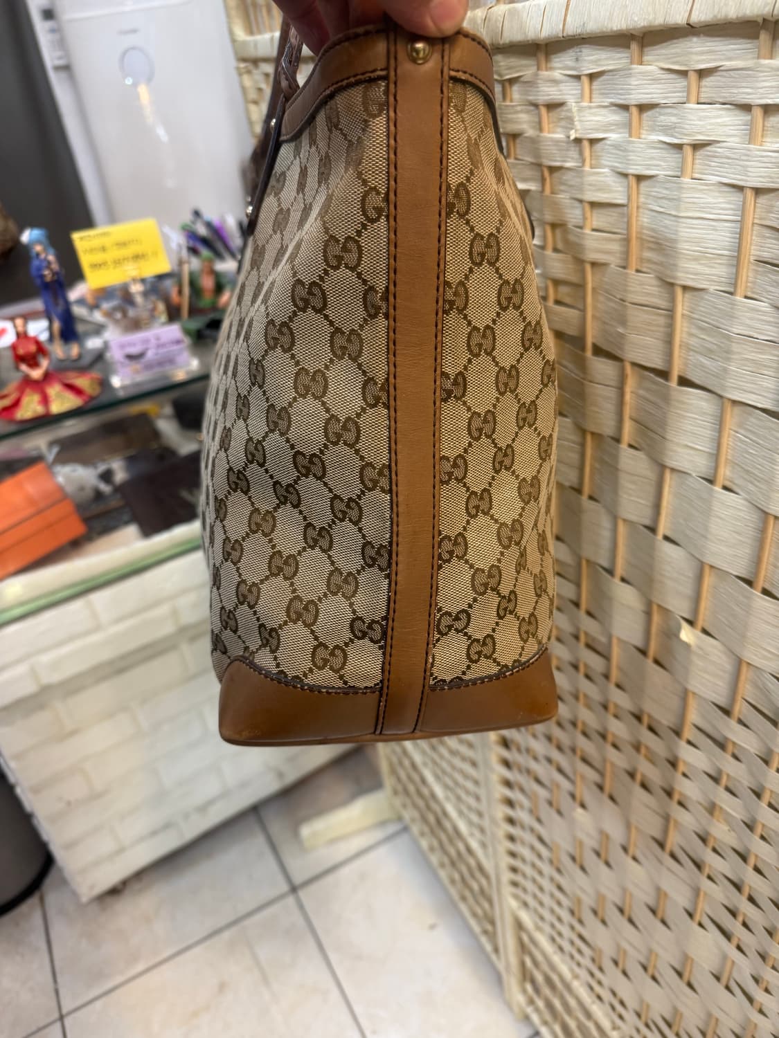 정품 구찌 자가드 쇼퍼백 팝니다 상품이미지2