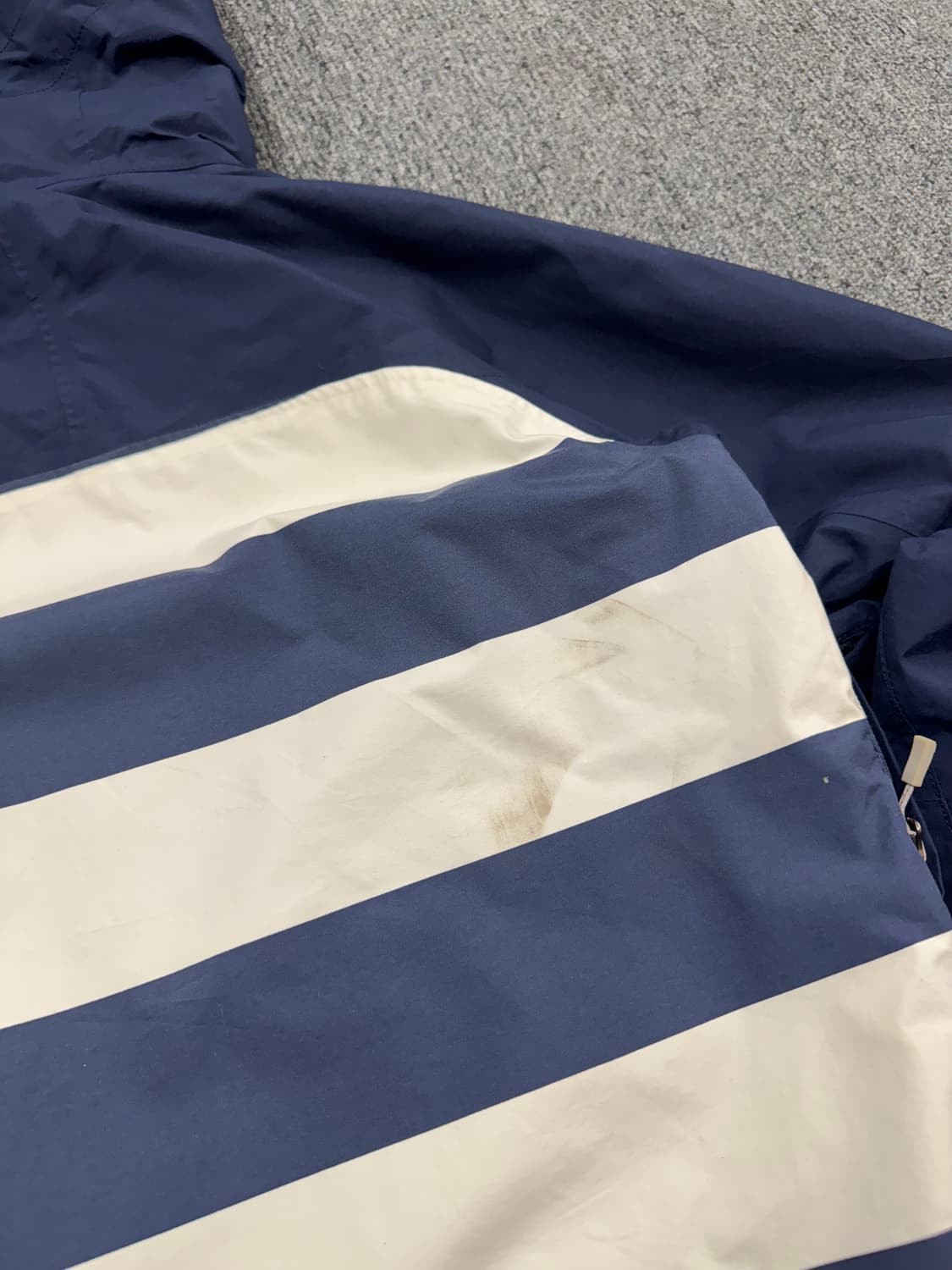 헬리한센 빈티지 스트라이프 네이비 투웨이 바람막이 상품이미지6