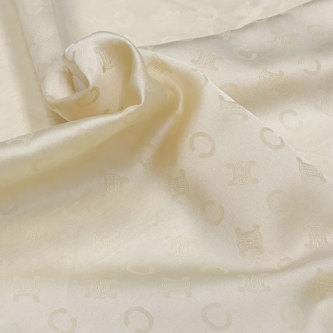 (새상품) celine / 셀린느 실크혼방 쁘띠스카프 상품이미지2