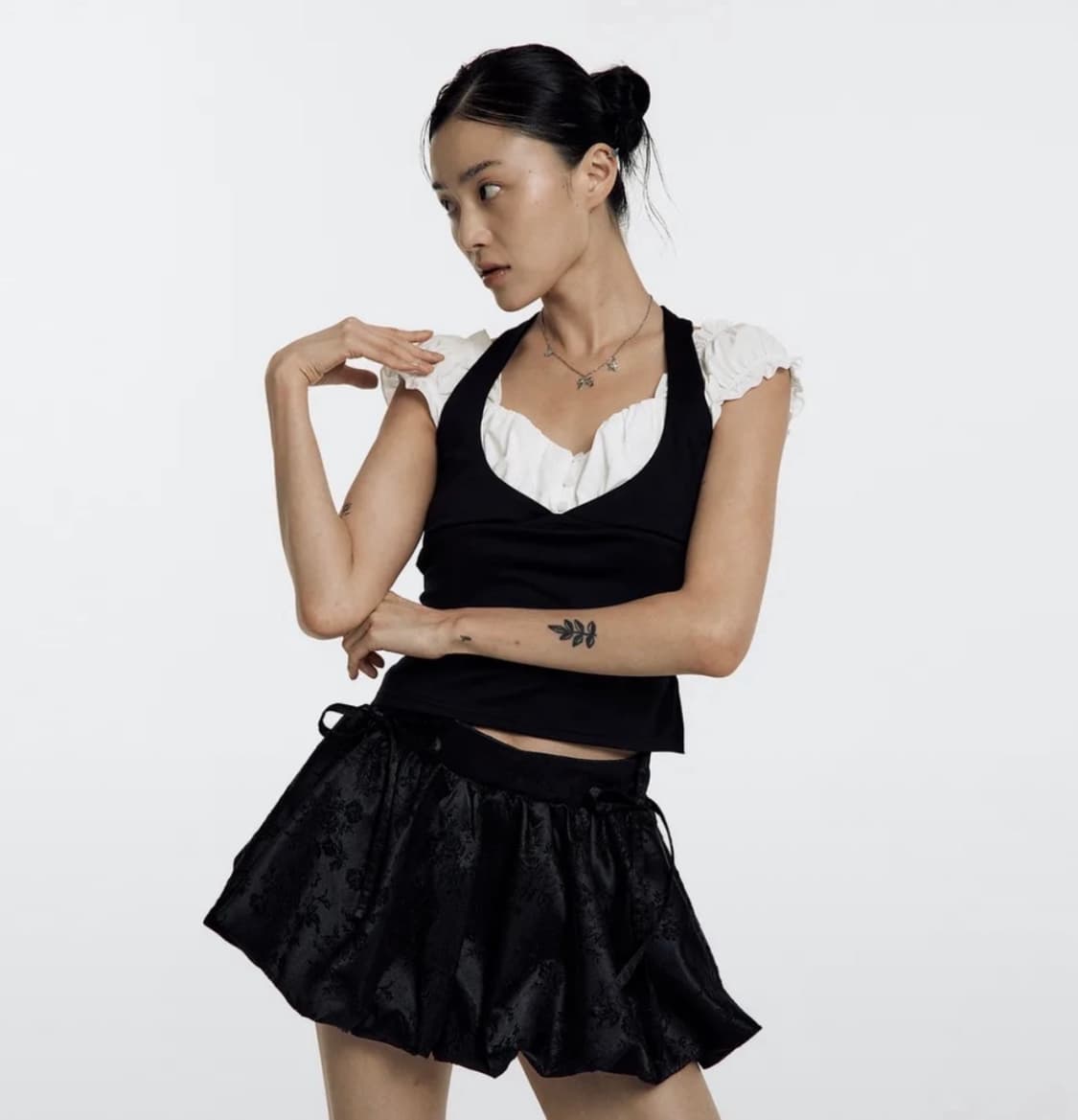 카시코 홀터탑 Bonnie Halter Top 상품이미지2