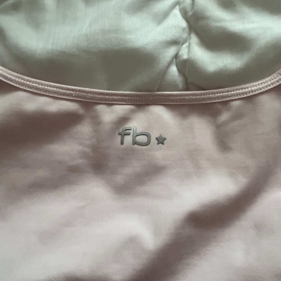 frankies bikinis 엔젤코어 필라테스 홀터탑 상품이미지3