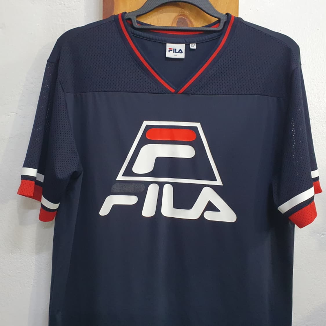 휠라 브이넥 반팔티(105) 상품이미지2