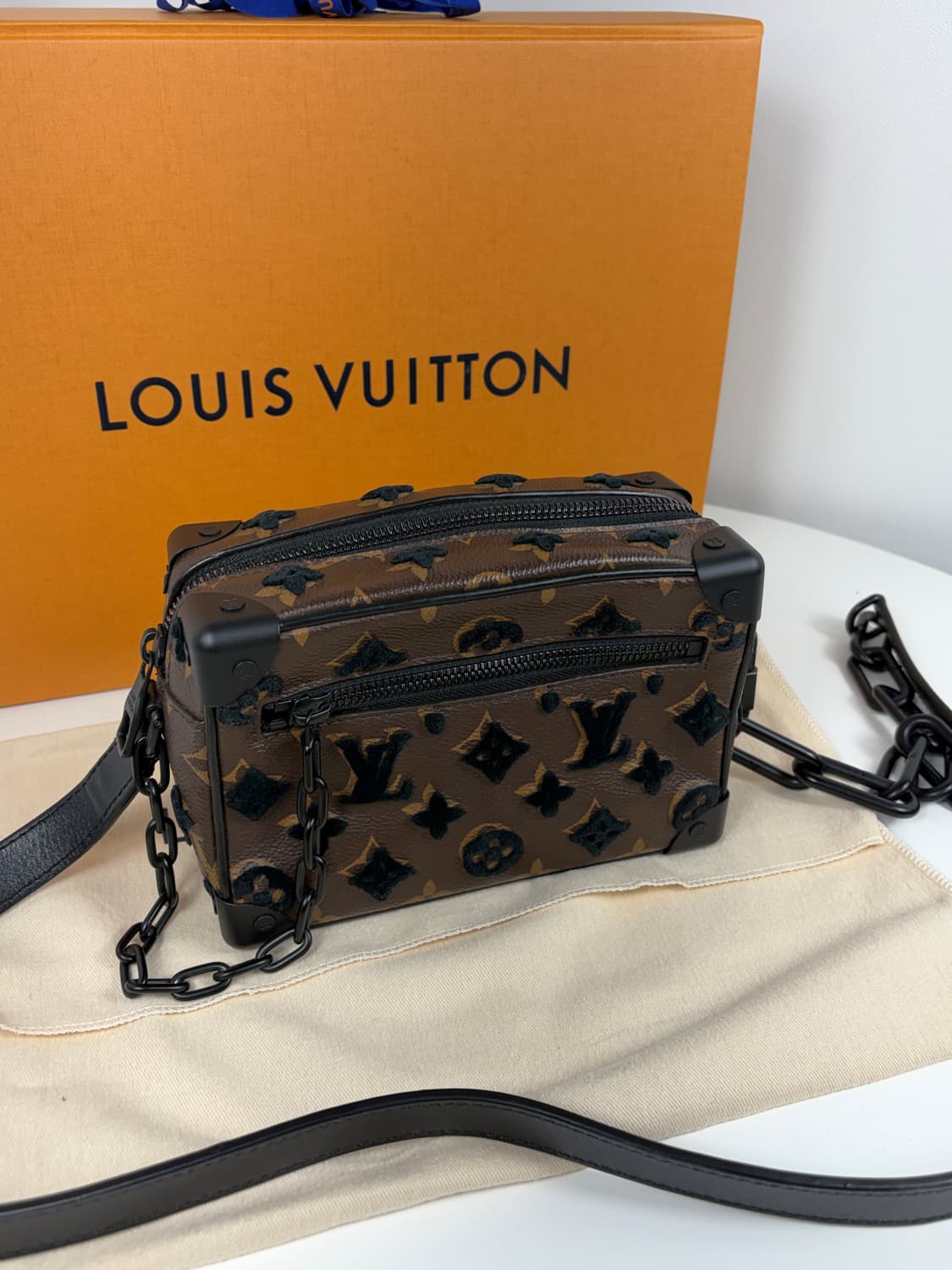 루이비통 M68970 소프트 트렁크 메신저백 크로스백 상품이미지3