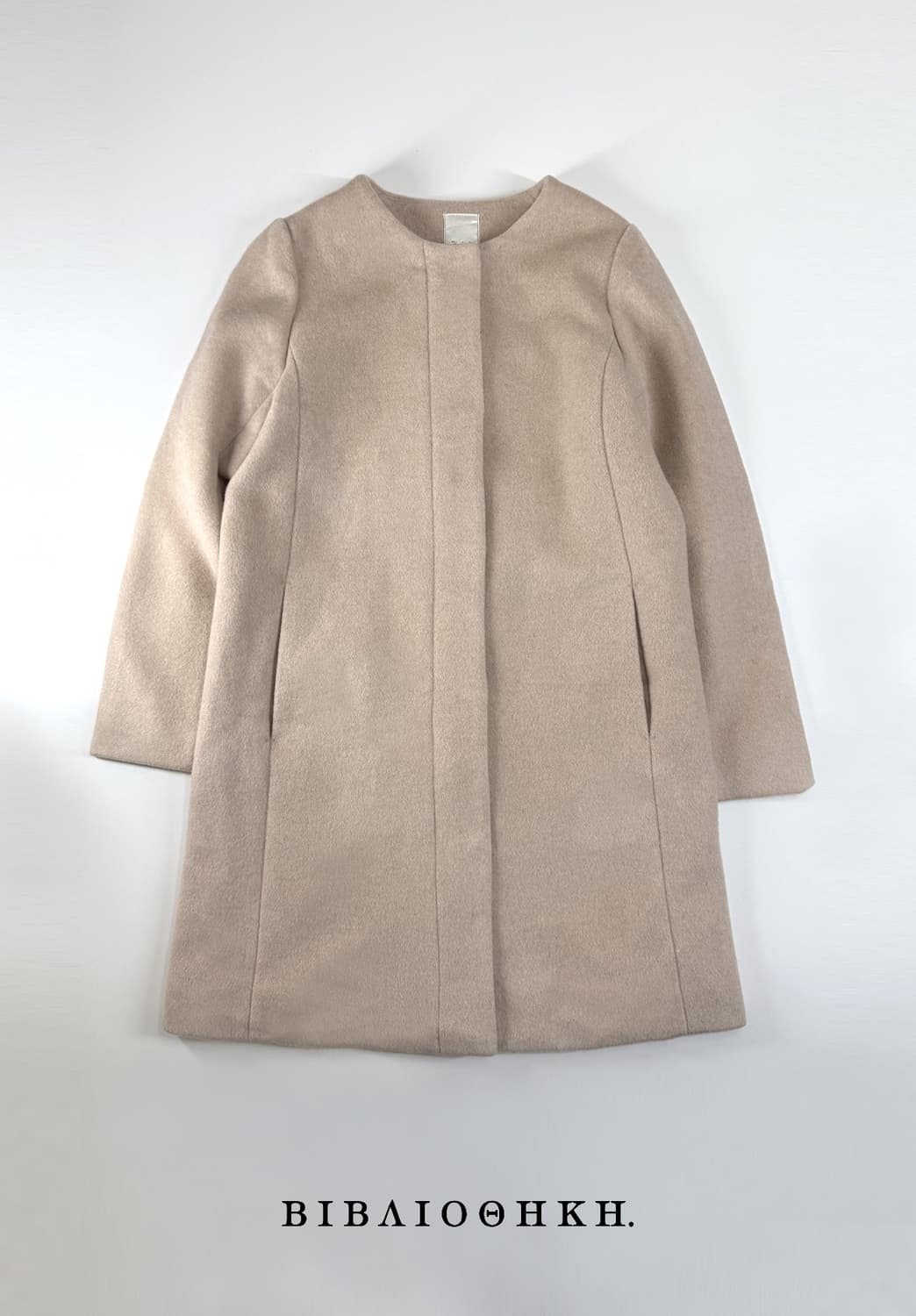 모던 라운드넥 미니멀 울 코트 상품이미지1