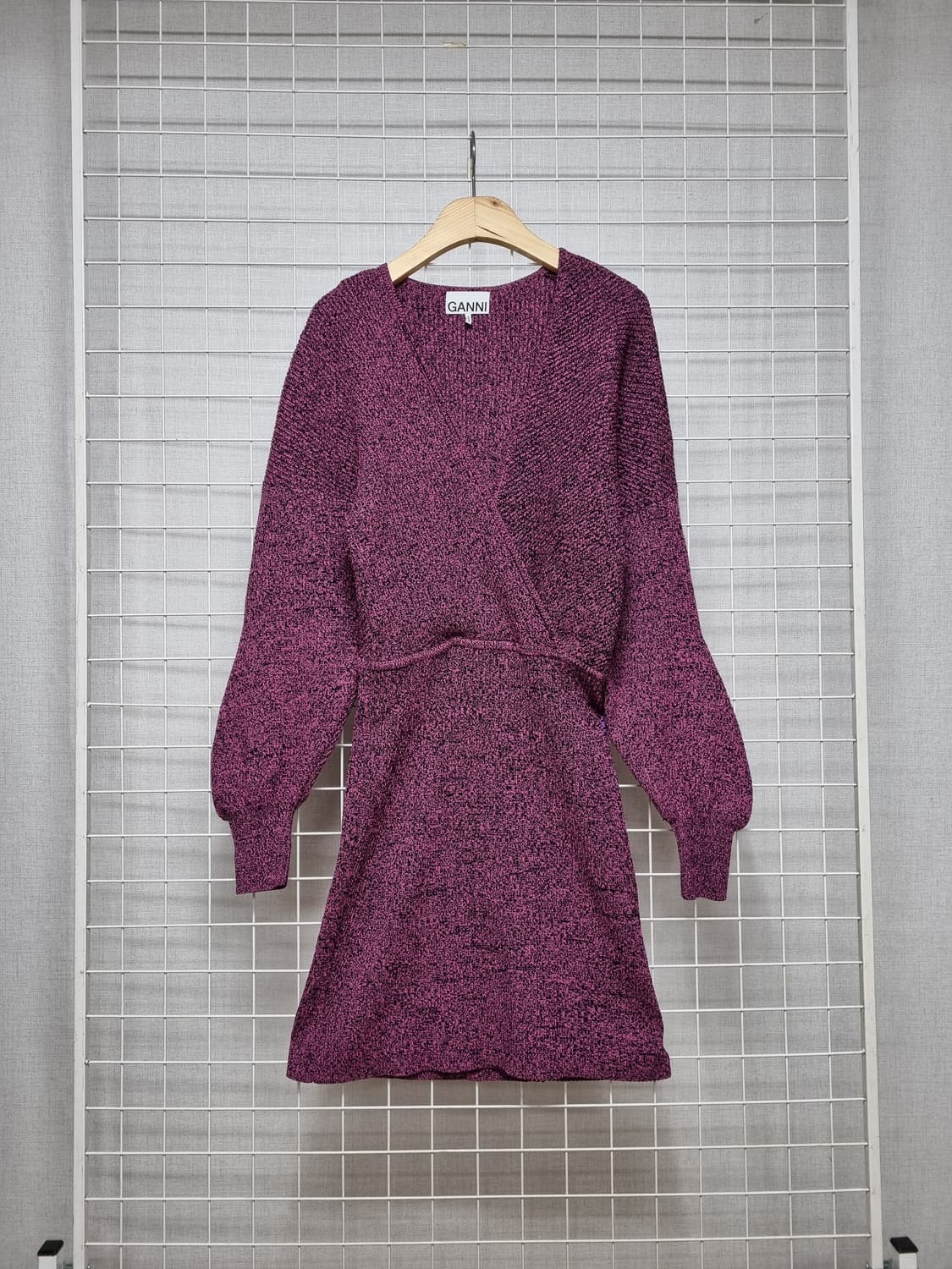 (택포) GANNI 가니 니트원피스  (새상품급) 상품이미지4