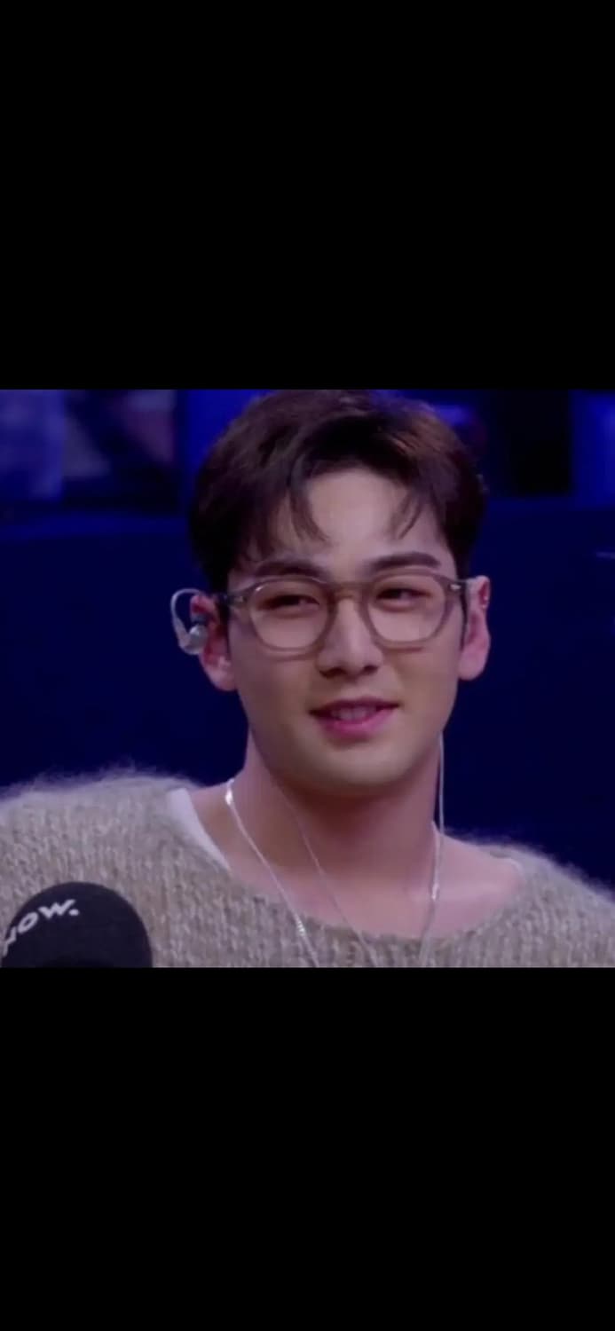 퍼블릭 비컨 뮤지엄4 씬 투명 패션 안경 뿔테 안경테 상품이미지6