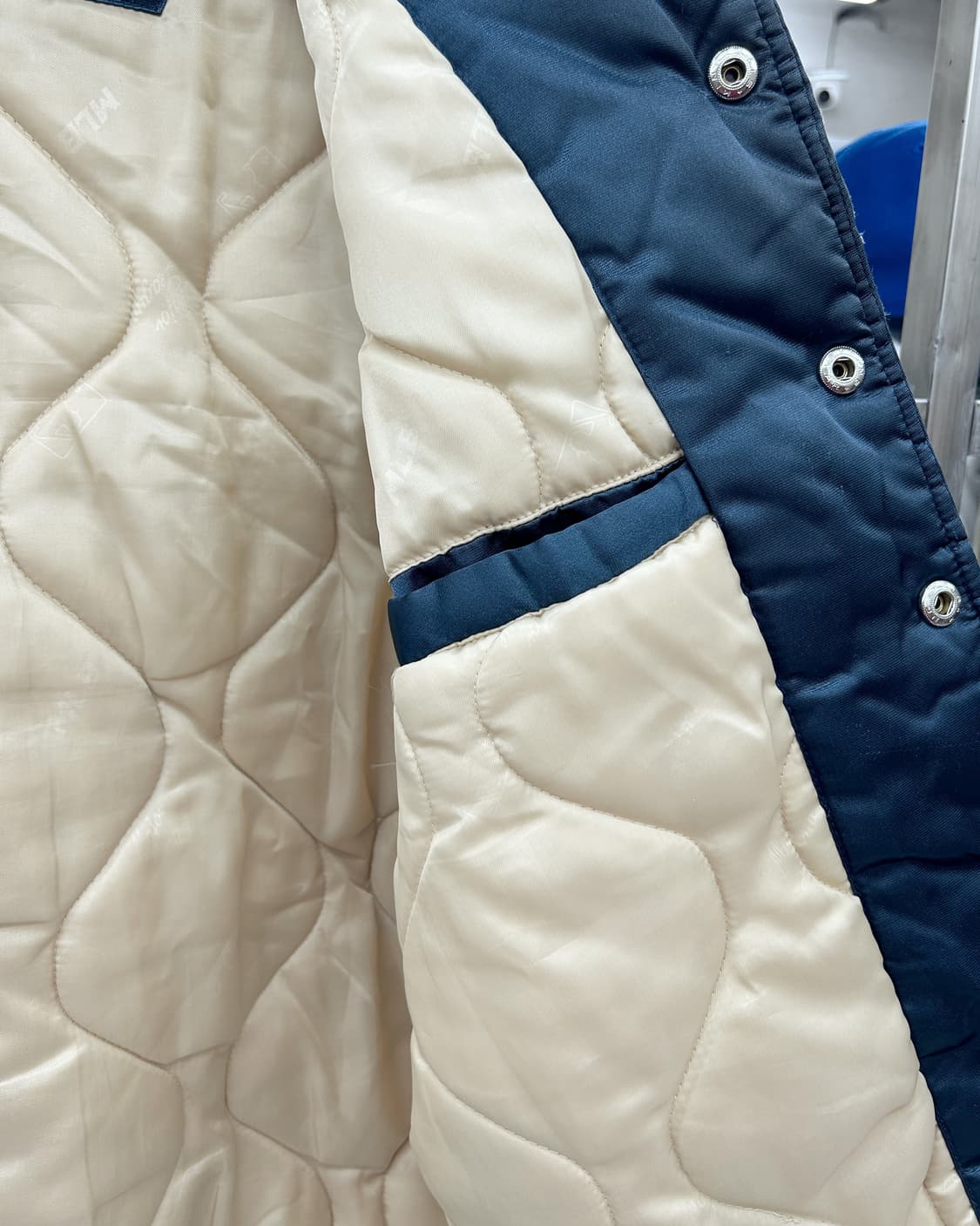 엠엘비 00s  뉴욕 양키즈 사틴쉘 스타디움 자켓 상품이미지6