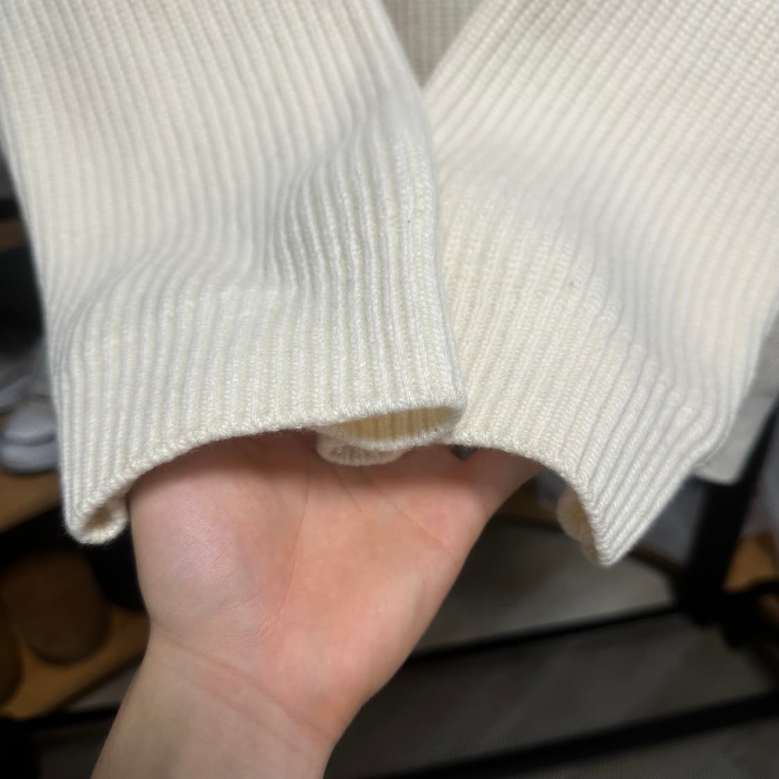 [오버핏S] 셀린느 리브드 울 니트 아이보리 상품이미지6