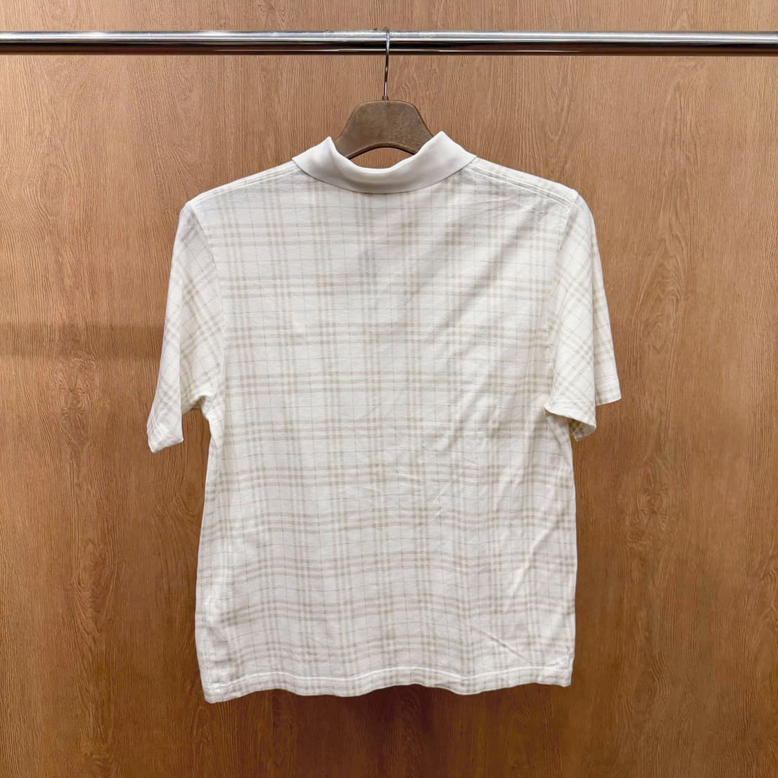 버버리 런던 PK 반팔 티셔츠 베이지 체크 패턴 로고 자수 아이보리 상품이미지3