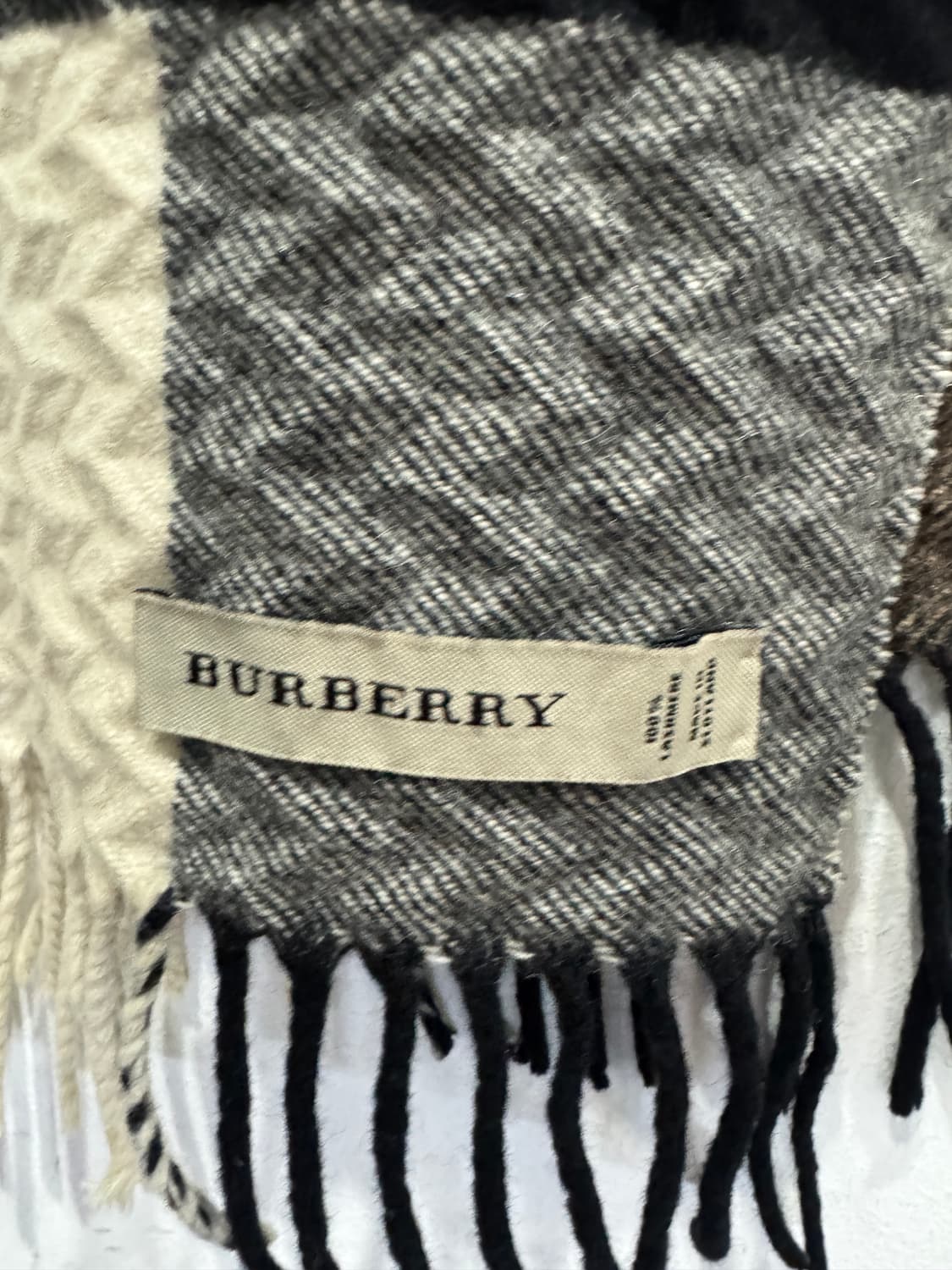 버버리 체크 캐시미어  머플러 정품 상품이미지2