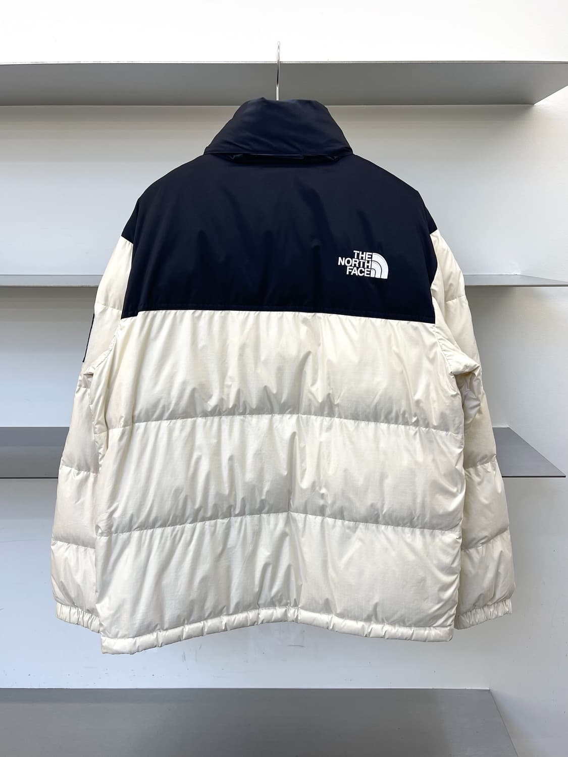 노스페이스 노벨티 눕시 다운 자켓 상품이미지4