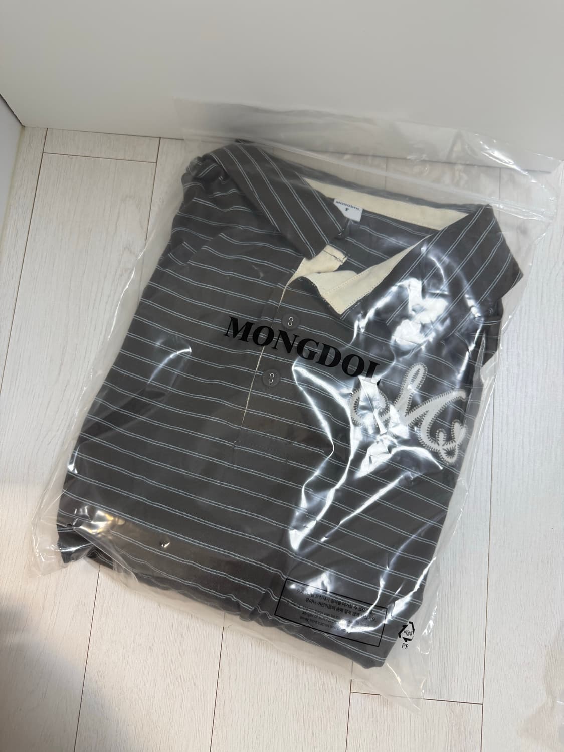 (새상품) 몽돌 스트라이프 카라 럭비 티셔츠 브라운 상품이미지4