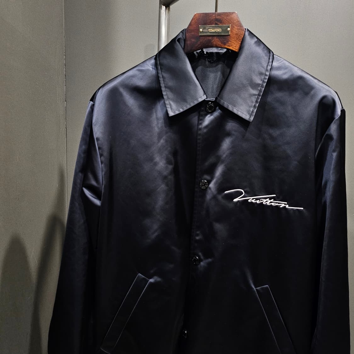 루이비통 버질아블로 버드 프린팅 코치 자켓 상품이미지4