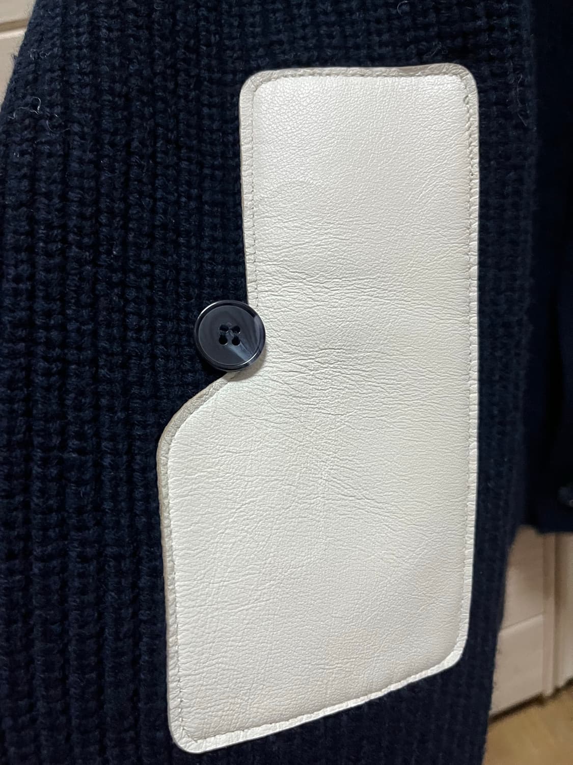 [S] 이얼즈어고 로버 울 라운드넥 가디건 다크네이비 상품이미지4