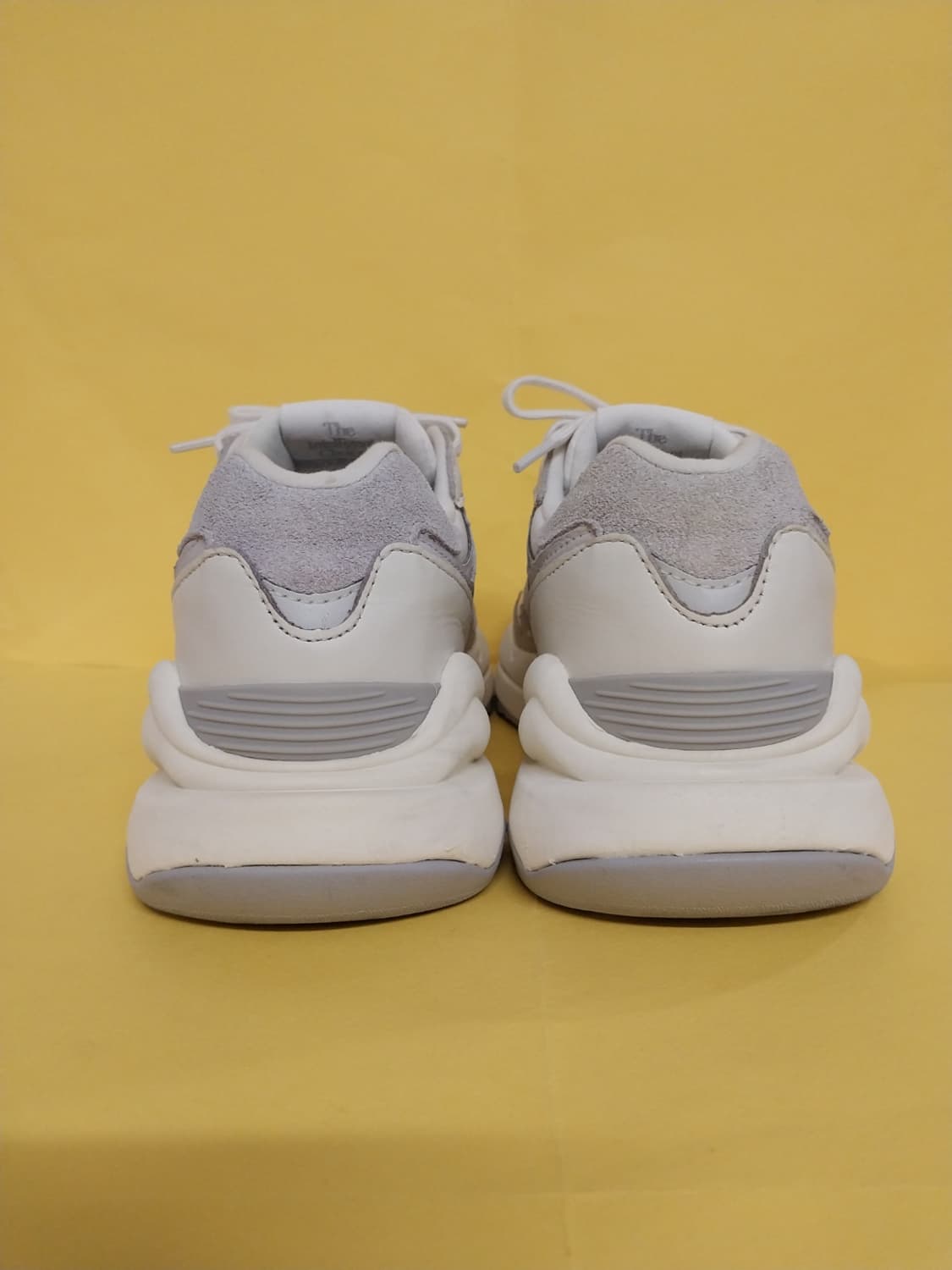 남성 뉴발란스 5740 쉬프티드 화이트팩 운동화 (260) 상품이미지4