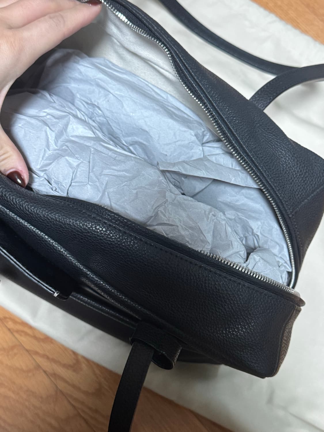 낫띵리튼 포켓숄더백 택 뜯은 새상품 상품이미지3