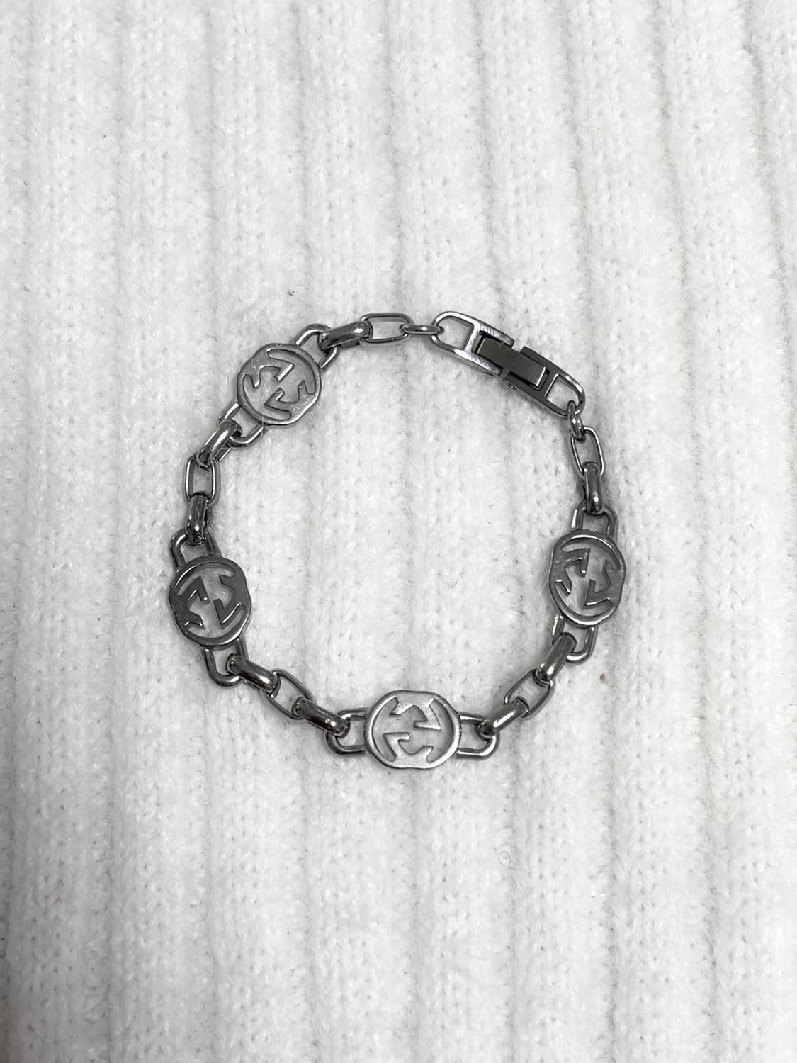 포인트 써지컬 팔찌 상품이미지1