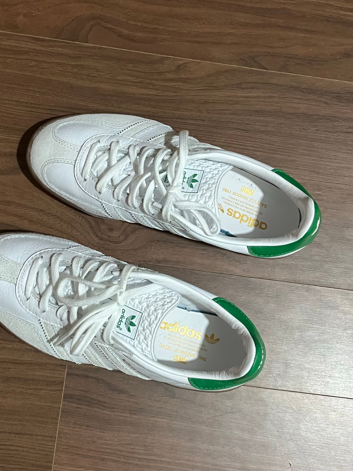 adidas kith 콜라보 인도어가젤 230 상품이미지4