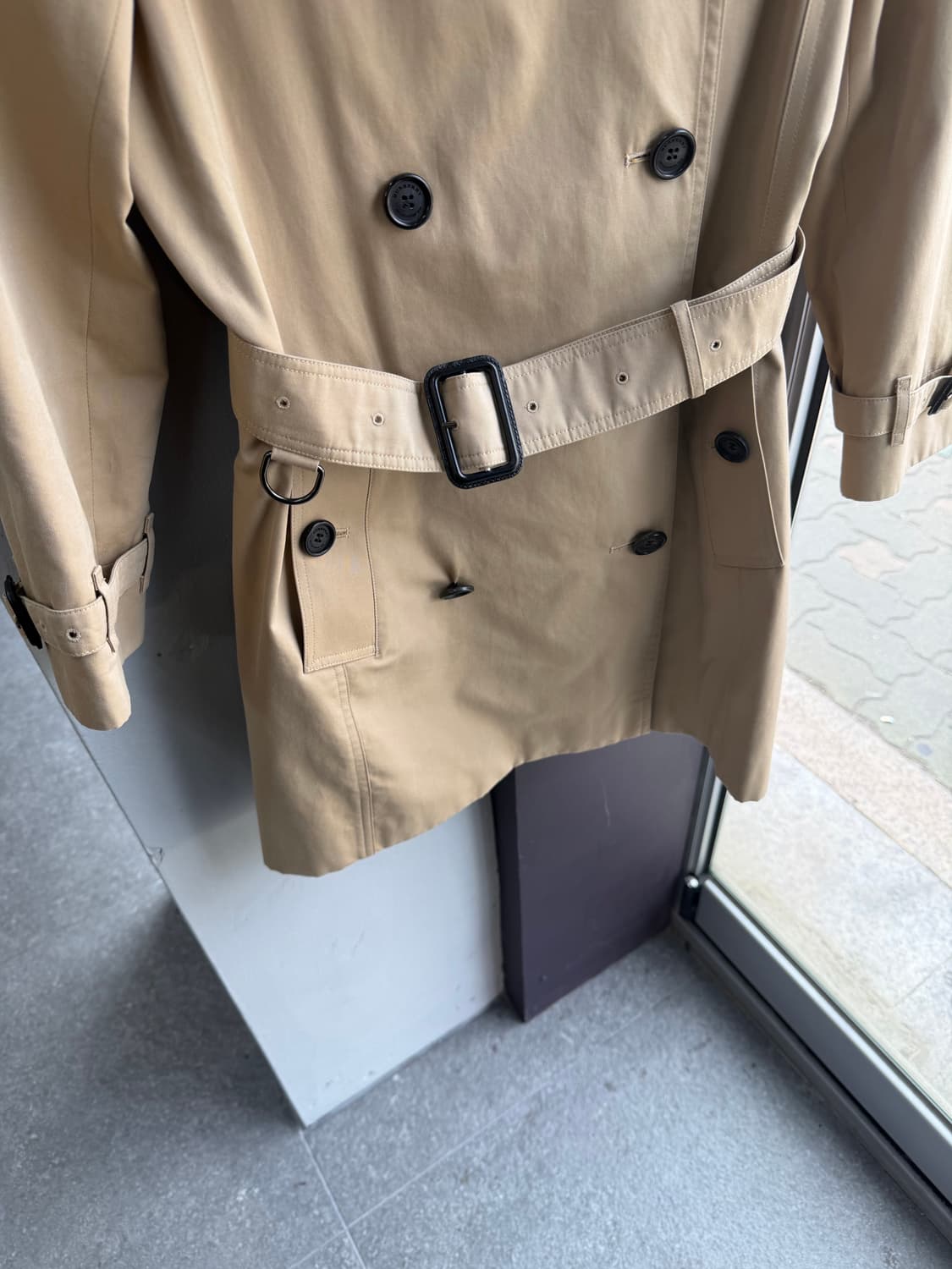 UK4/ 버버리 켄싱턴 미들 벨티드 트렌치코트 상품이미지4