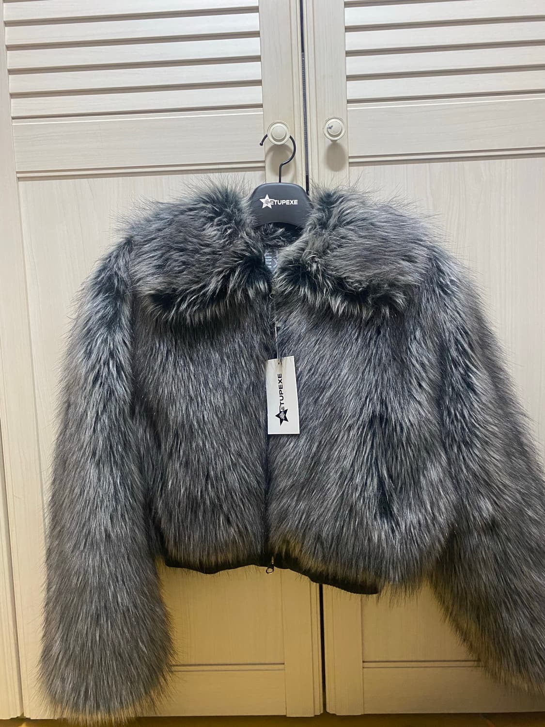 셋업이엑스이 퍼자켓 새상품 판매합니다! 상품이미지4