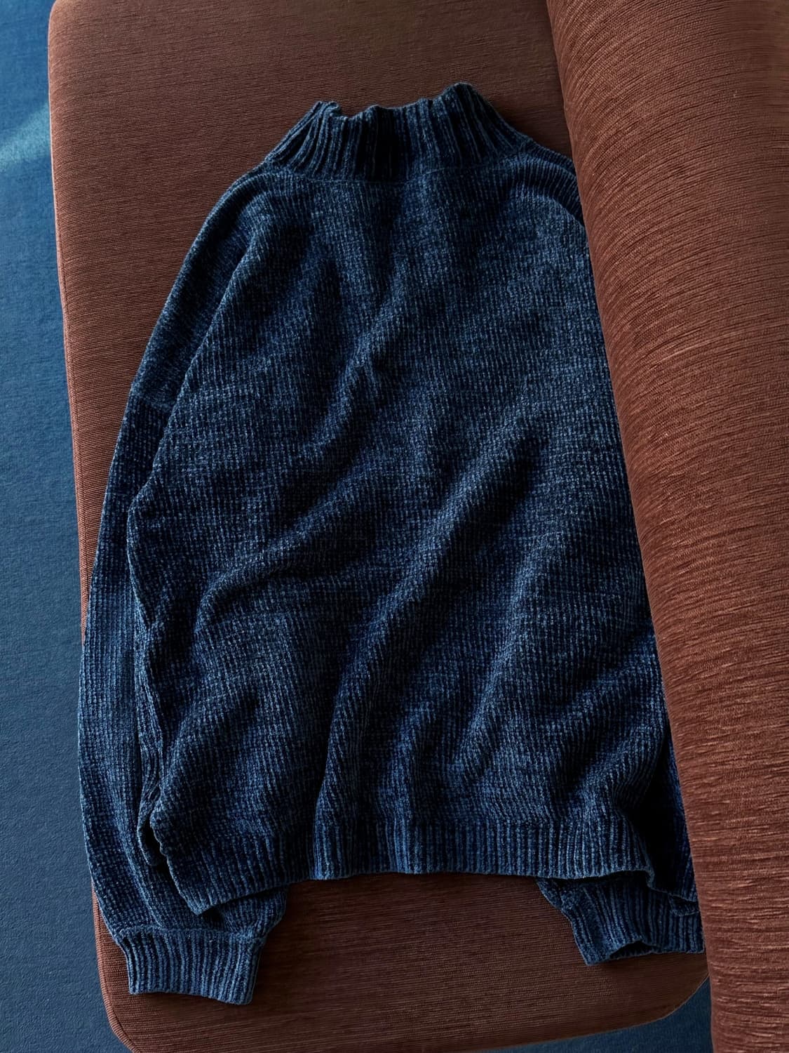 Design neck wide woven cloudy knit 상품이미지5