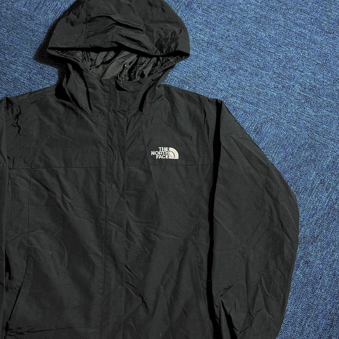 노스페이스 블랙 후드 바람막이 상품이미지2