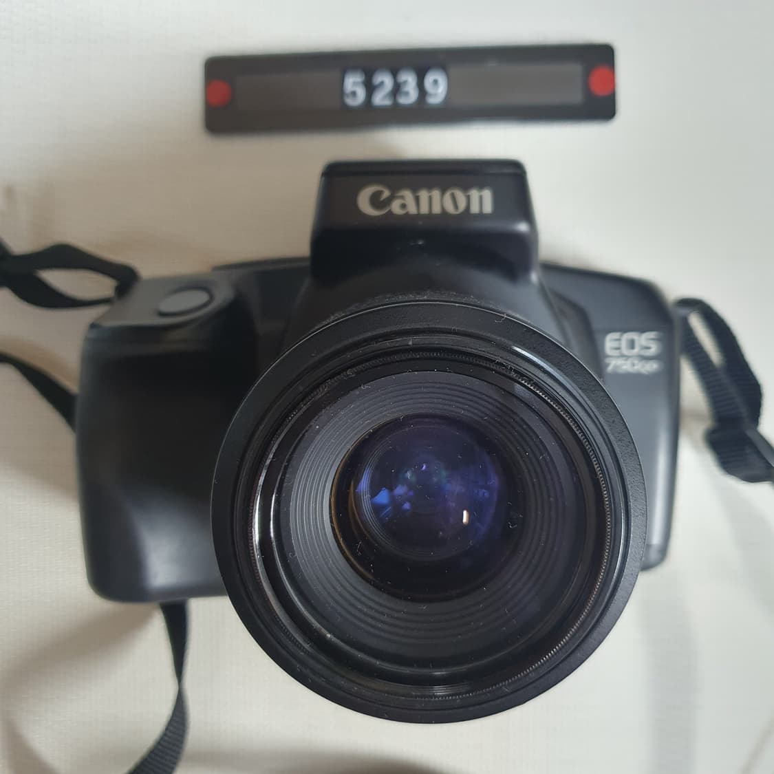 캐논 EOS 750 QD 필름카메라 35~70 줌렌즈 장착 상품이미지1