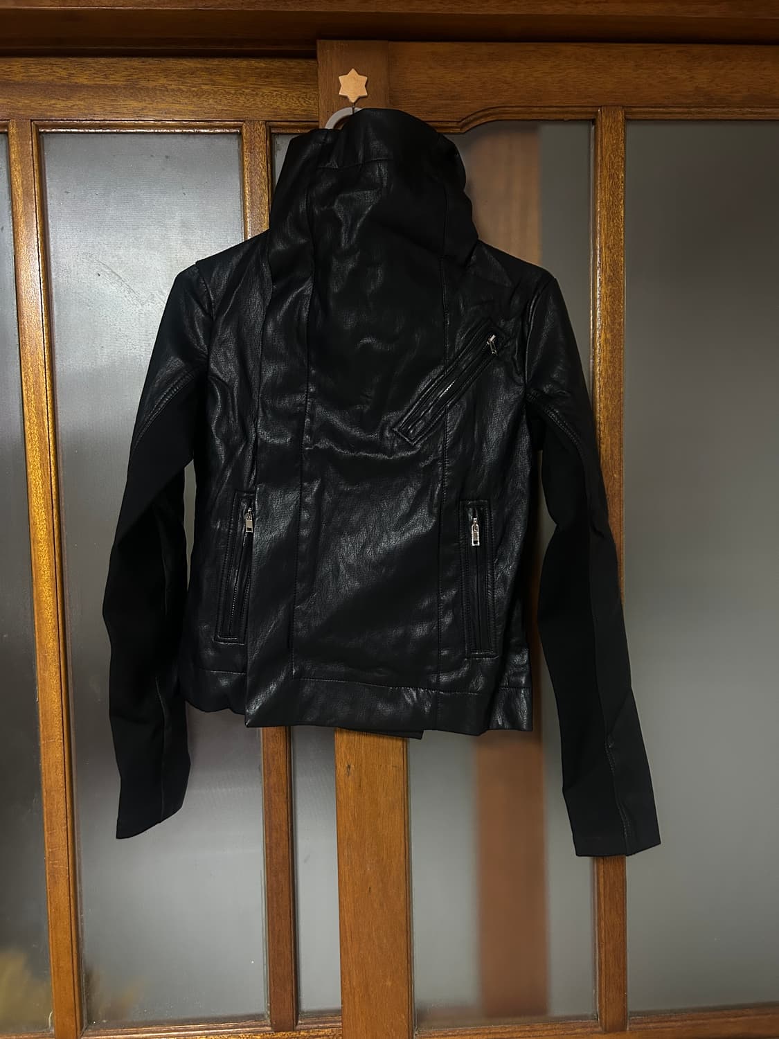 Diagonal zipper detail leather jk 상품이미지1