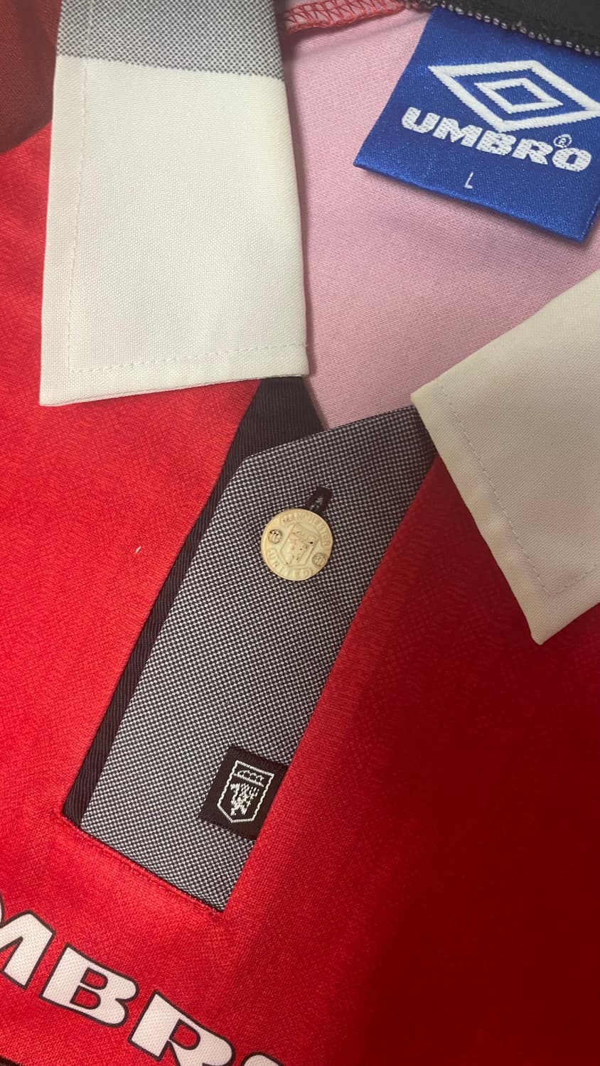 [인증가능] 96-98 맨유 칸토나 친필싸인 노마킹 홈 유니폼 판매 상품이미지7