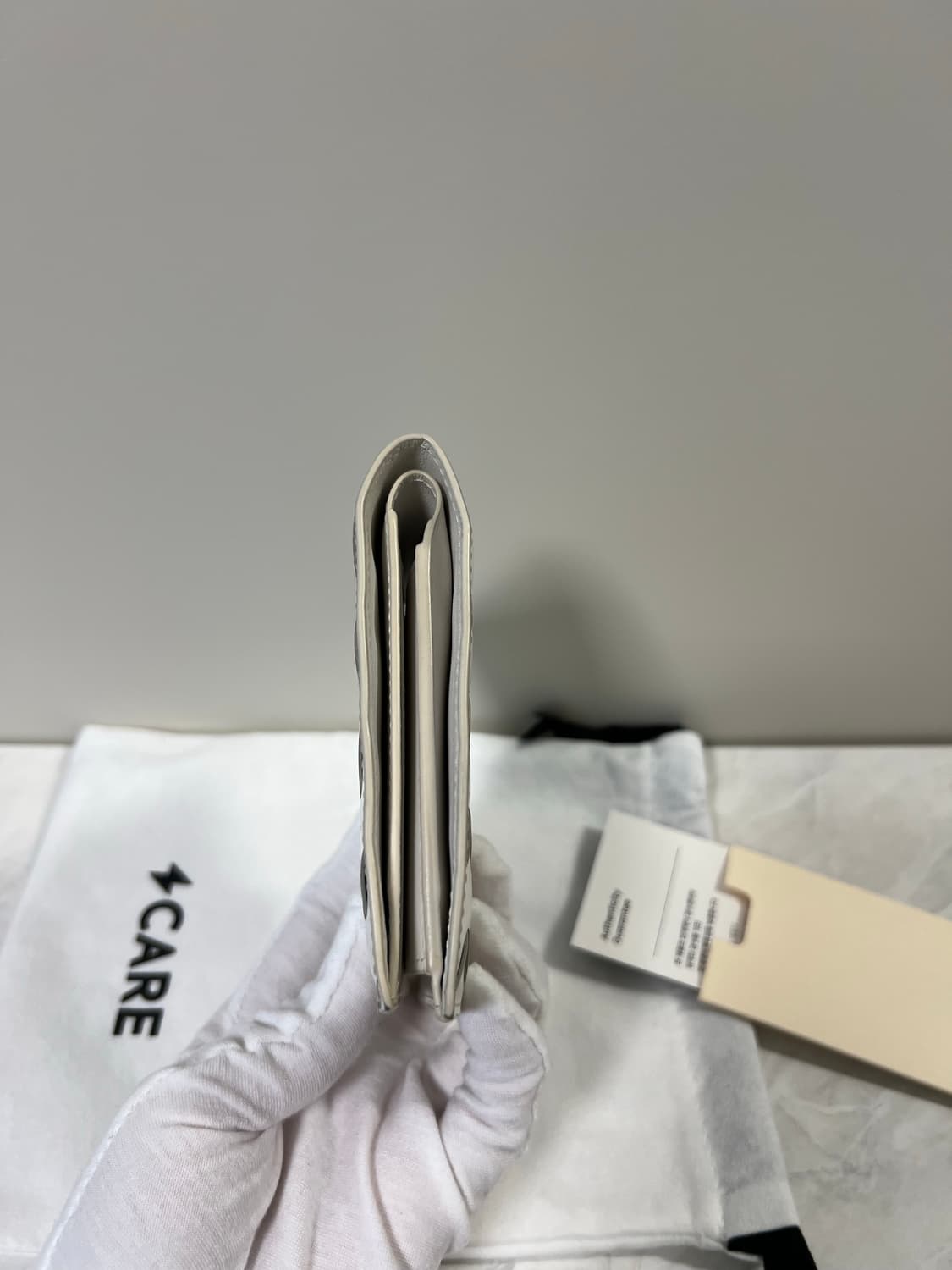 보테가베네타 인트레치아토 반지갑 상품이미지5