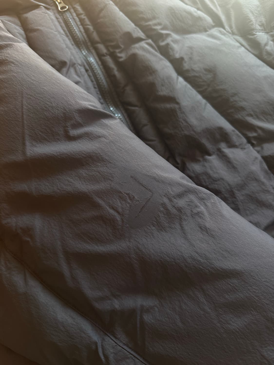 산산기어 21fw 푸퍼 다크 그레이 상품이미지3