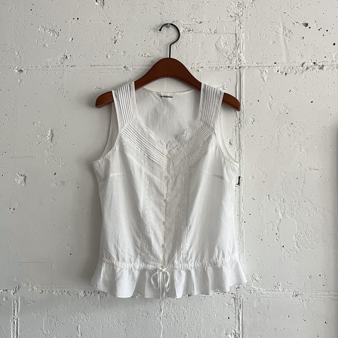 핀턱 레이스 슬리브리스 상품이미지1