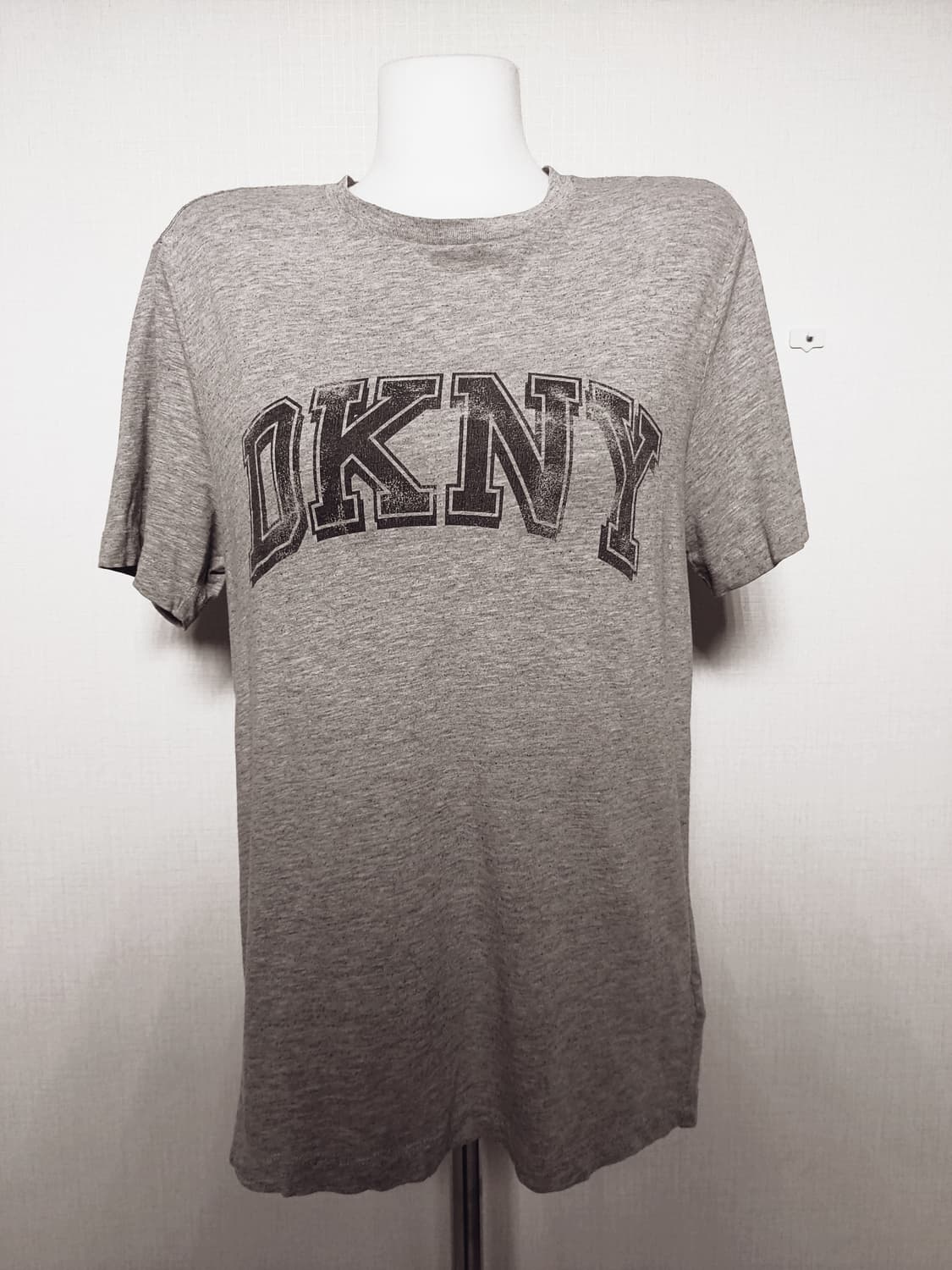 DKNY 워싱빅로고 반팔티셔츠 정품 55 66 그레이 상품이미지5