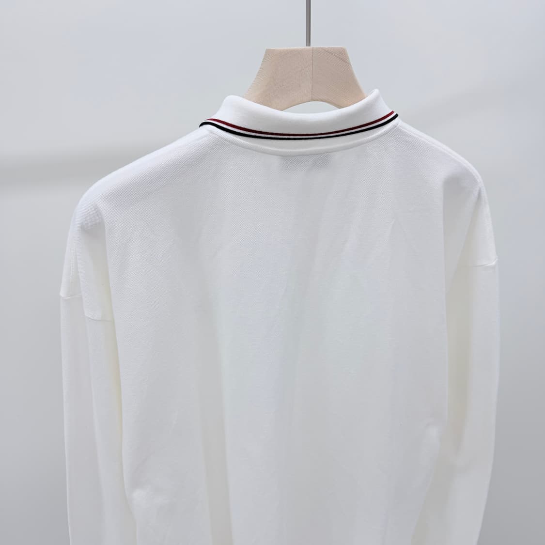 [S+급/2XL] 미우미우 폴로 긴팔 카라티 화이트 상품이미지6