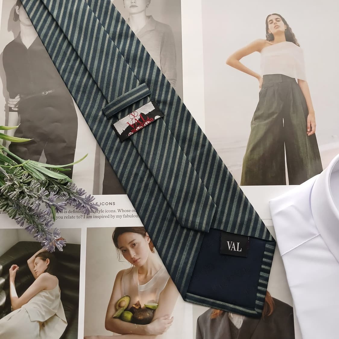 발렌티노 실크 네이비 스트라이프 넥타이 9.8cm B등급 A18608
 상품이미지3