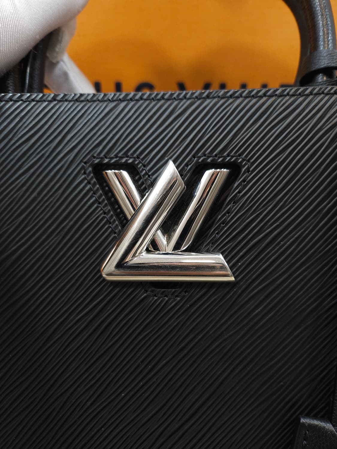 [정품] 루이비통 에삐 트위스트 토트백 M54810 상품이미지5