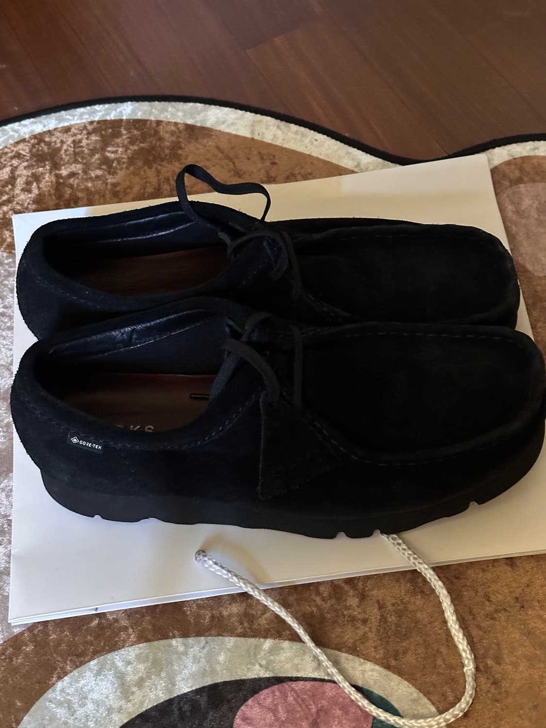 클락스 블랙 스웨이드 월라비 고어텍스 270 상품이미지1