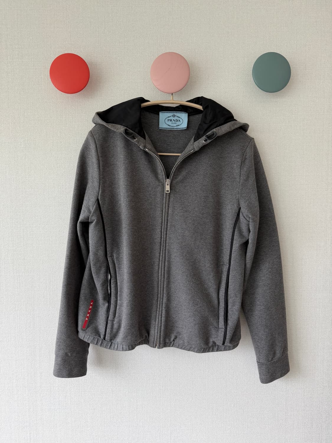 prada sports hoodie 상품이미지1