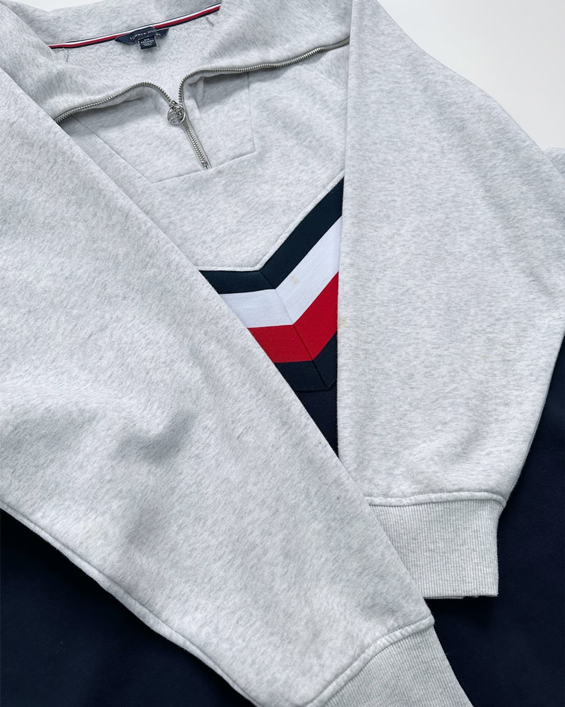 타미힐피거 배색 기모 반집업 상품이미지3