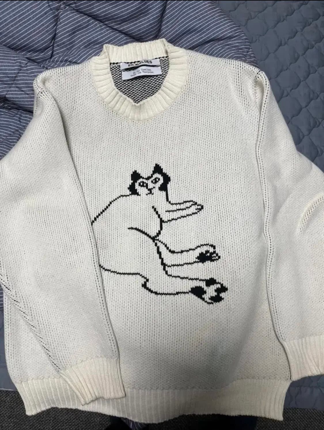 쌔시 캣 니트 (Ivory) 상품이미지1