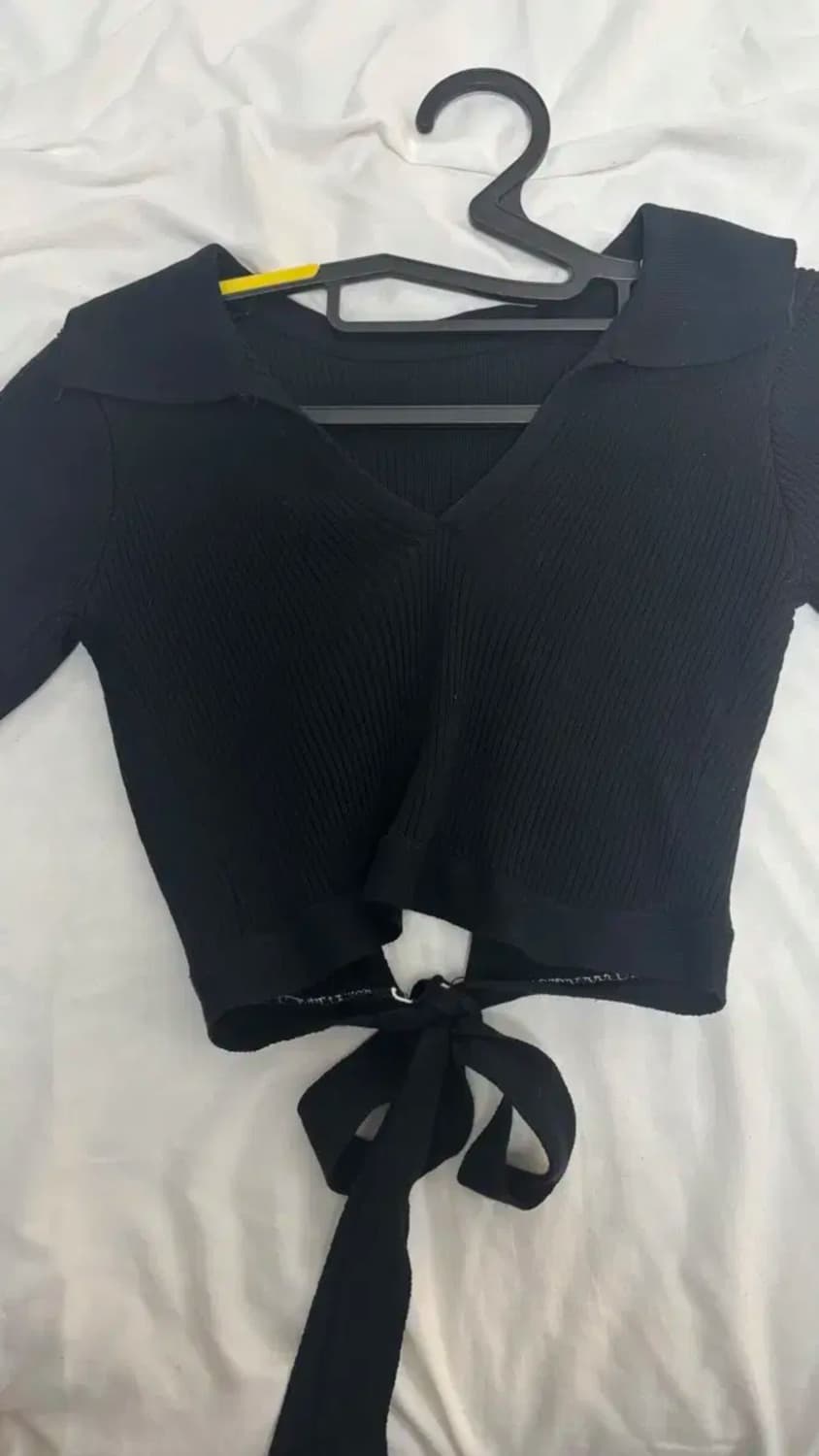 브이넥 트임 니트 상품이미지1