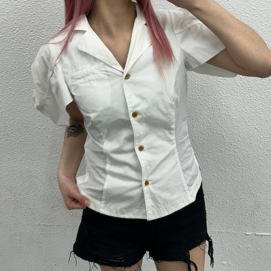 비비안웨스트우드 레드라벨 하프 벌룬셔츠 38 ( 중고 매물 없는 매물 ) 상품이미지1