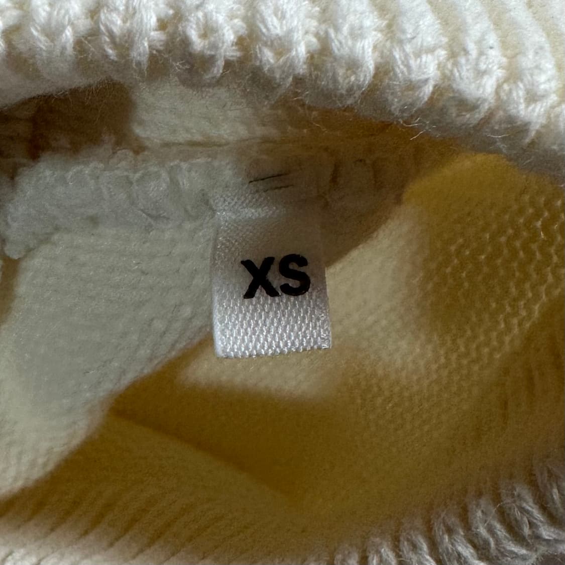 아미 스몰하트 크루넥 화이트 니트 상품이미지7