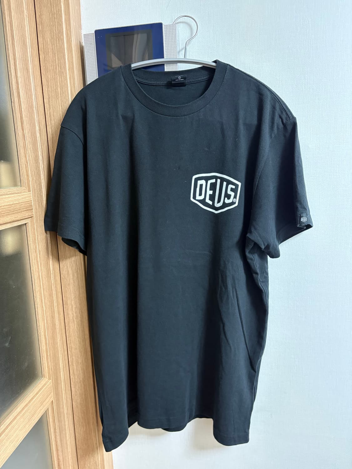 데우스 엑스 마키나 반팔티 상품이미지1