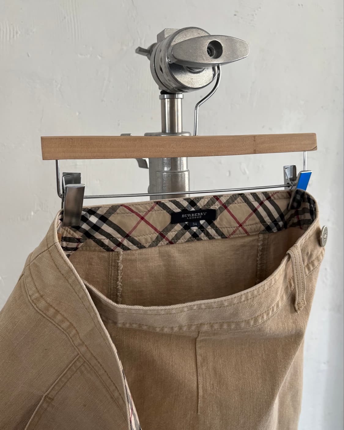 Burberry 버버리 베이지 미디 랩 스커트 상품이미지8