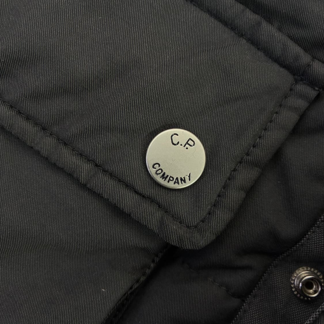 C.P company 씨피컴퍼니 암프린팅 90‘s 후드 패딩 상품이미지4