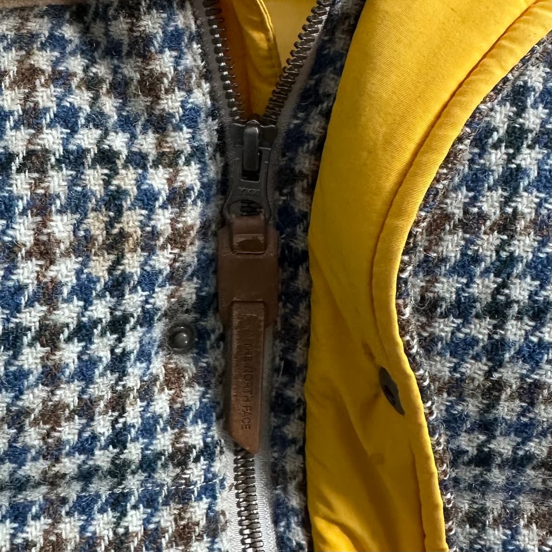 노스페이스 헤리스트위드 울 다운 베스트 상품이미지6