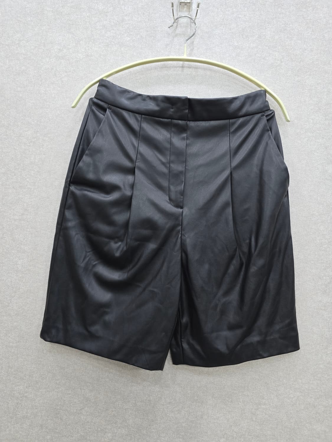 8SECONDS 블랙 레더 쇼츠 상품이미지1