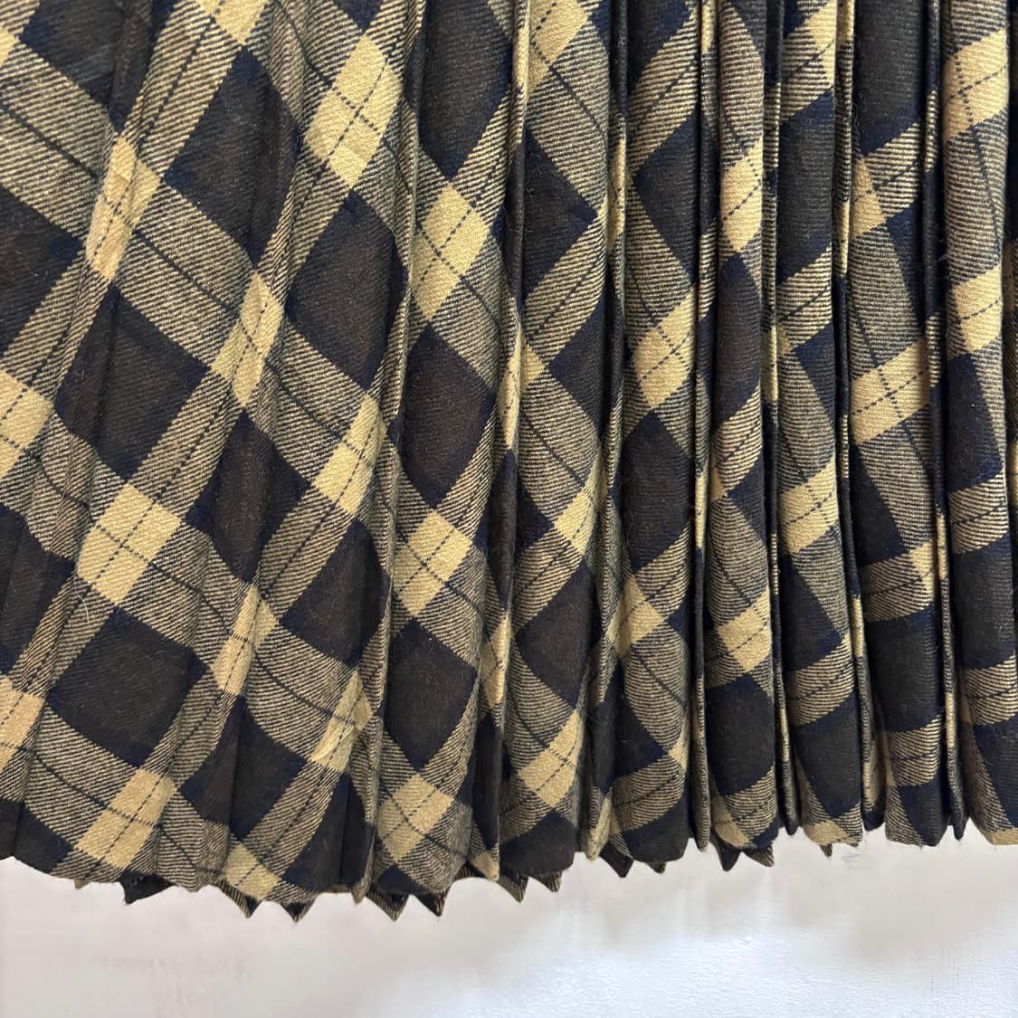 울 체크 플리츠 주름 언발 롱 밴딩 스커트 (JPN) 상품이미지4